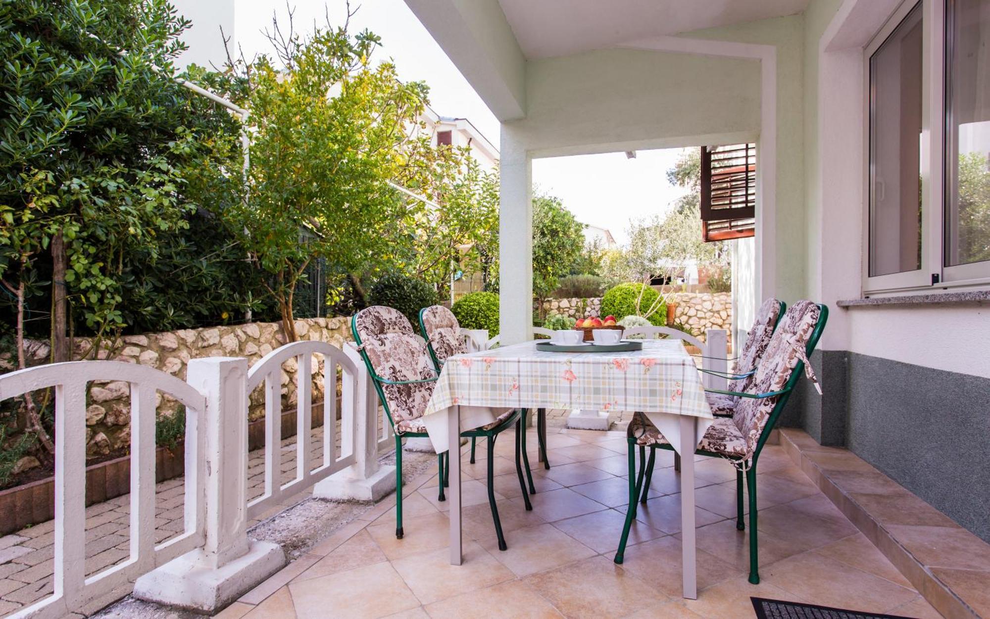 Apartments Luka 3 Башка Екстер'єр фото