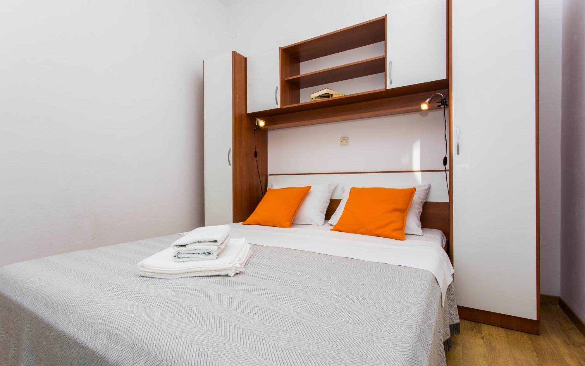 Apartments Luka 3 Башка Екстер'єр фото
